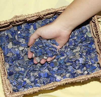 Đá Lapis vụn: Xua tan bệnh tật, mang lại may mắn cho chủ nhân
