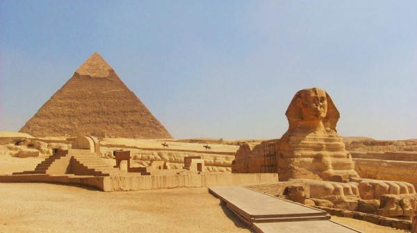 Kim Tự Tháp Giza Và Tượng Nhân Sư - Đá Thạch Anh Kim Tự Tháp