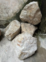 Đá Thạch Anh Trắng Thô cục to - Trấn trạch