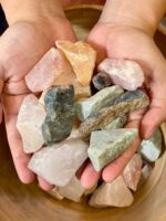 Đá Thạch Anh Vụn Thô Ngũ Sắc loại 2B - Ảnh 2