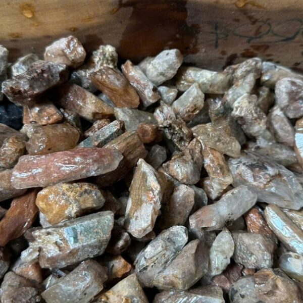 Tinh Thể Đá Thạch Anh Vụn Tóc (Quế Phong - Nghệ An)