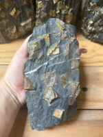 Đá Vàng Găm dạng tảng, bệ để bàn tăng Tài Lộc (hàng Việt) - Ảnh 4